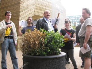 Skeptics congregate at Schroedinger's plant at the VPL